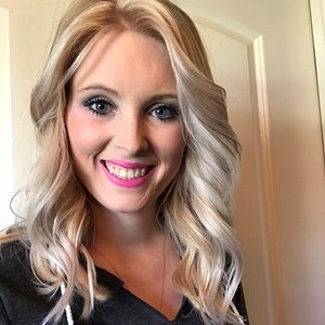 Meet your Posher, Celeste